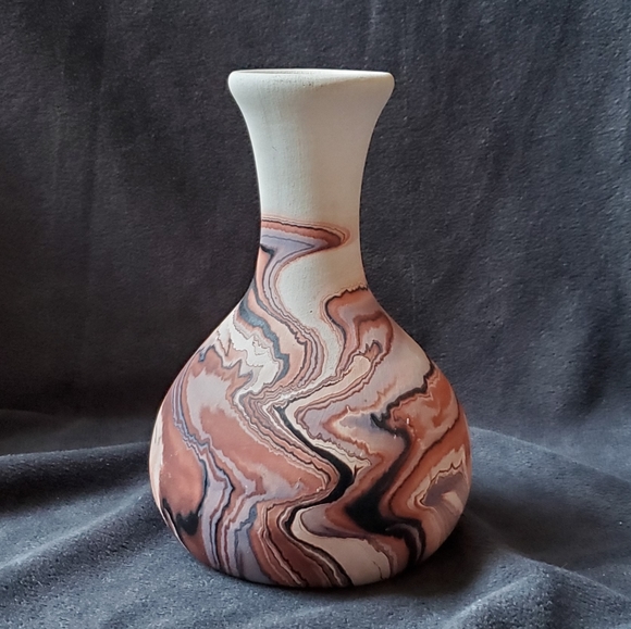 Other - Vtg Nemadji Pottery Native American Swirl Vase